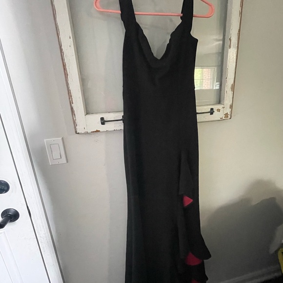 Black/Red Gown - Picture 2 of 3
